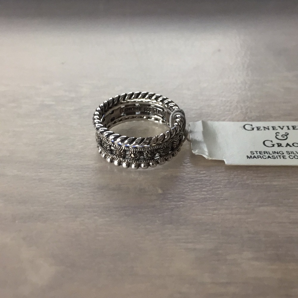 NWT Genevieve & Grace rings
